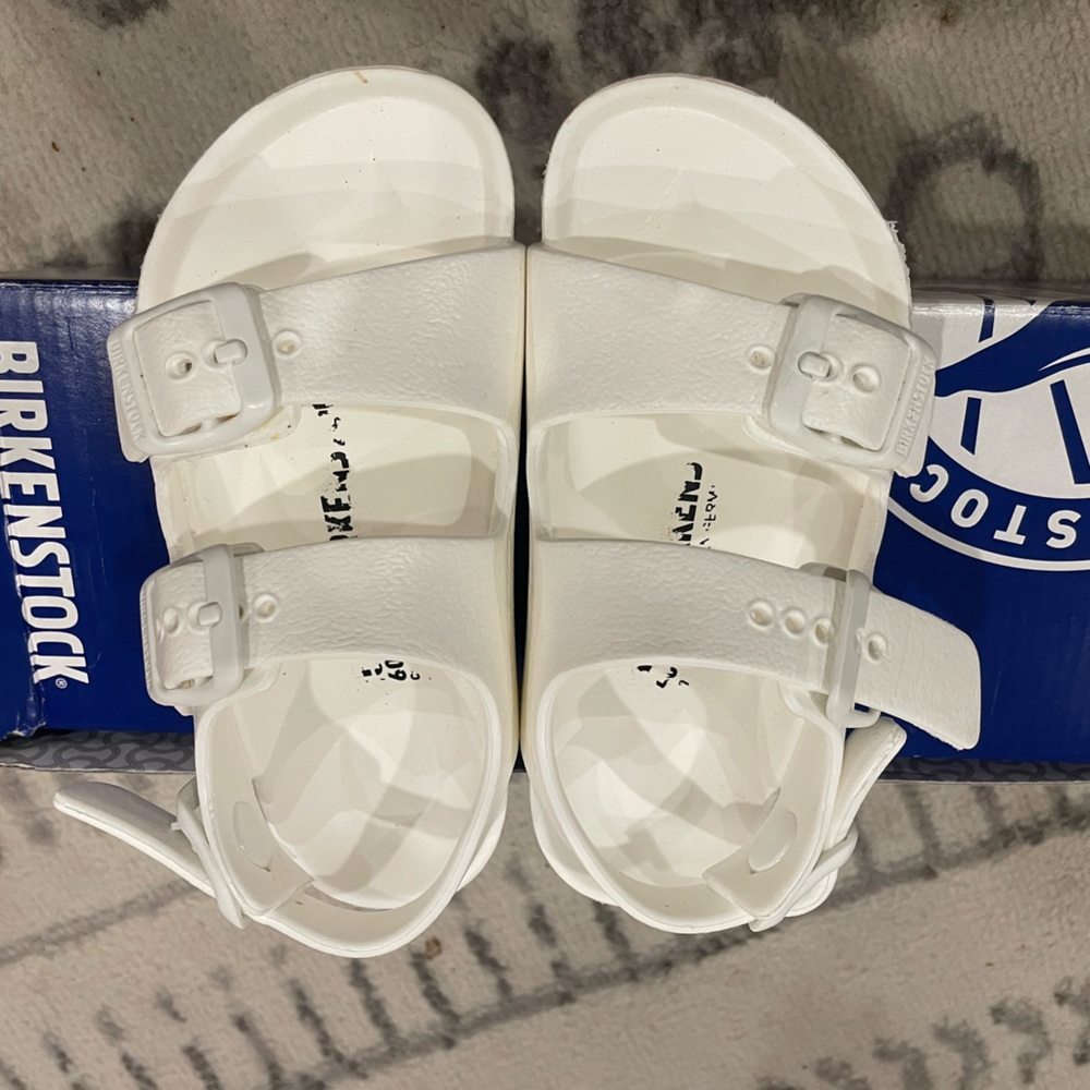 Birkenstock Milano EVA Kids (White) Toddler/Kids size 7 (Birkenstock size 25)